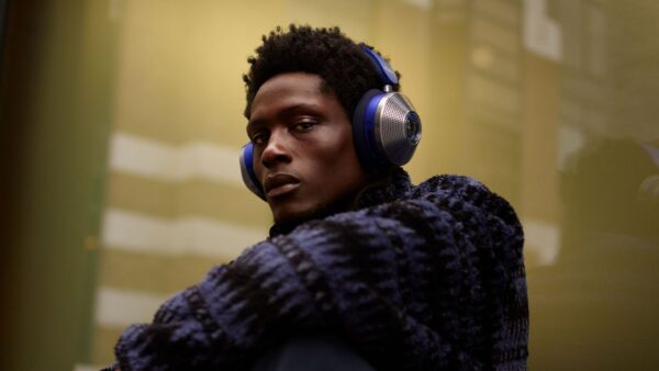 Dyson Zone Absolute+ Noise-Cancelling Headphones - Image 7